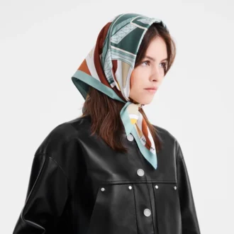 Foulard en soie Equestrian Tower 70
