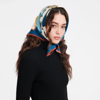 Foulard en soie Longchamp University 70 Foulard en soie Longchamp University 70