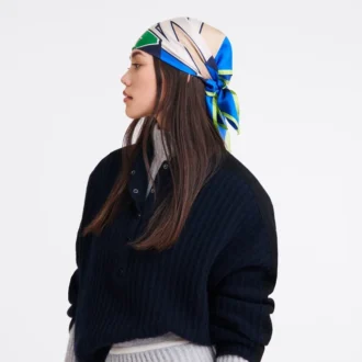 Foulard en soie Longchamp University 70 Foulard en soie Longchamp University 70
