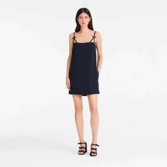 Noir – Robe en crêpe
