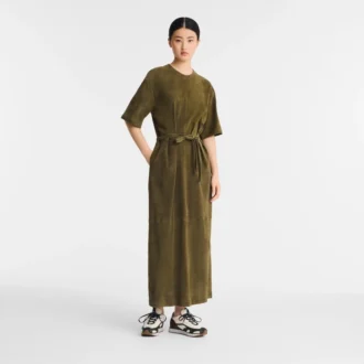 Robe longue en cuir